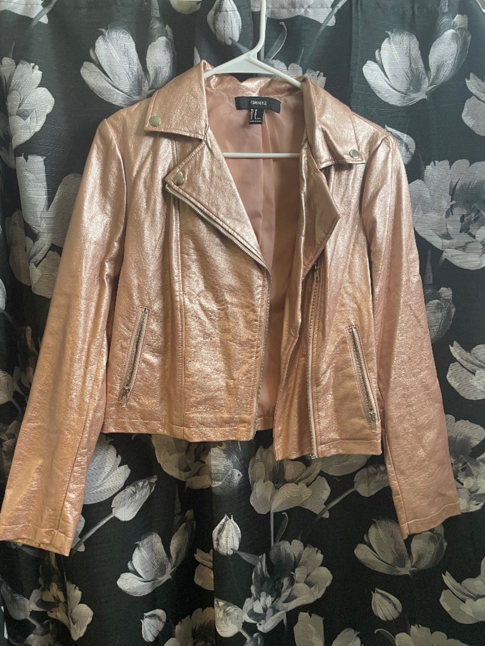 Forever 21 metallic faux leather moto jacket rosegold